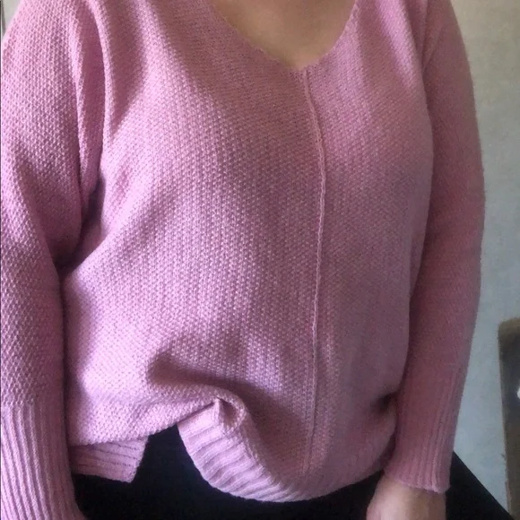 Pink Sweater‎ - Lightweight - Picture 3 of 11